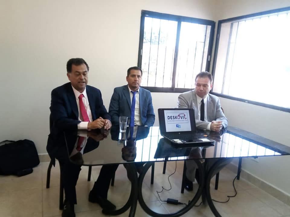 Fabián Camaño en actividad vinculada a la Deskovic Foundation