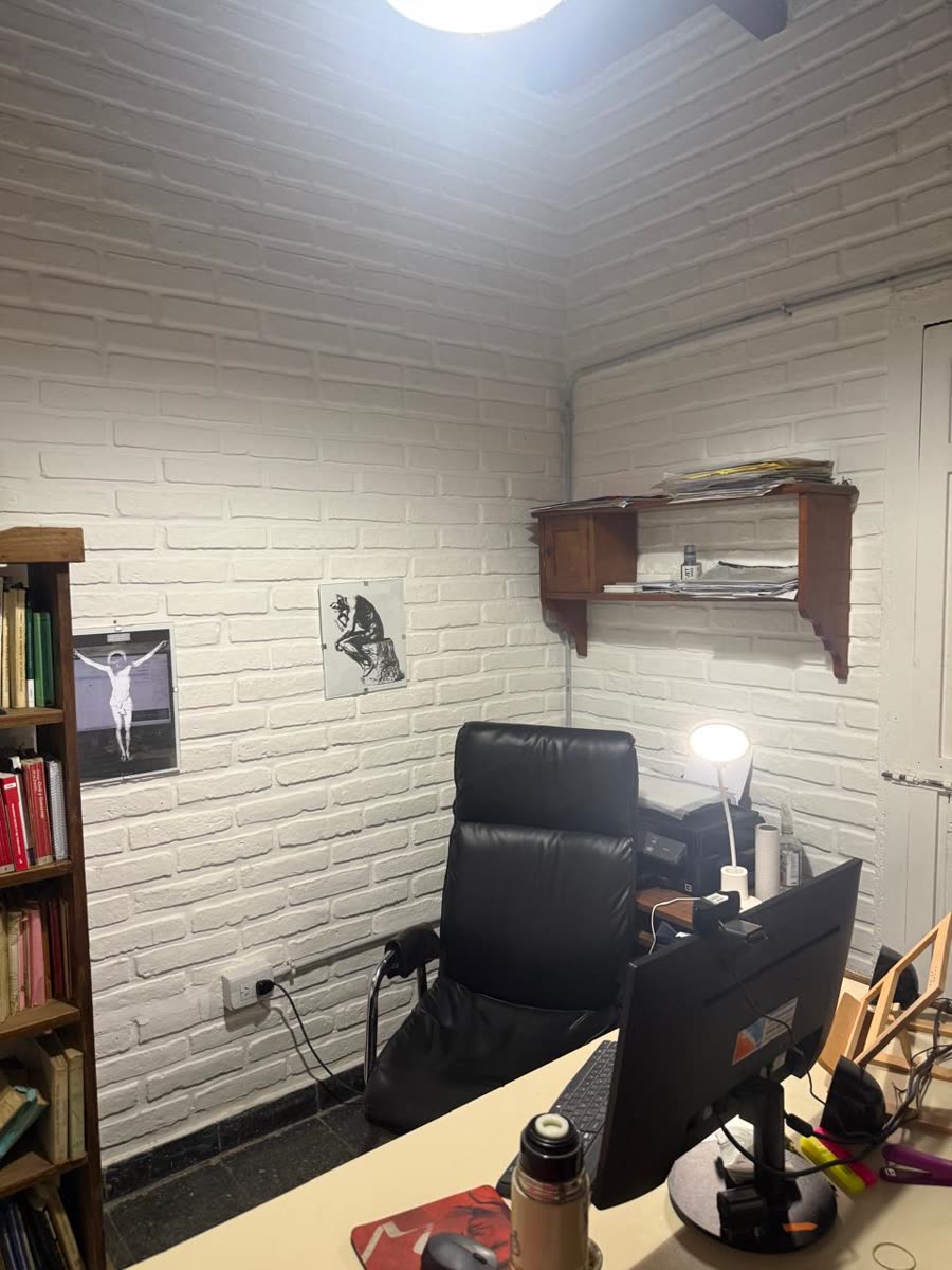 Otro rincón de trabajo del estudio